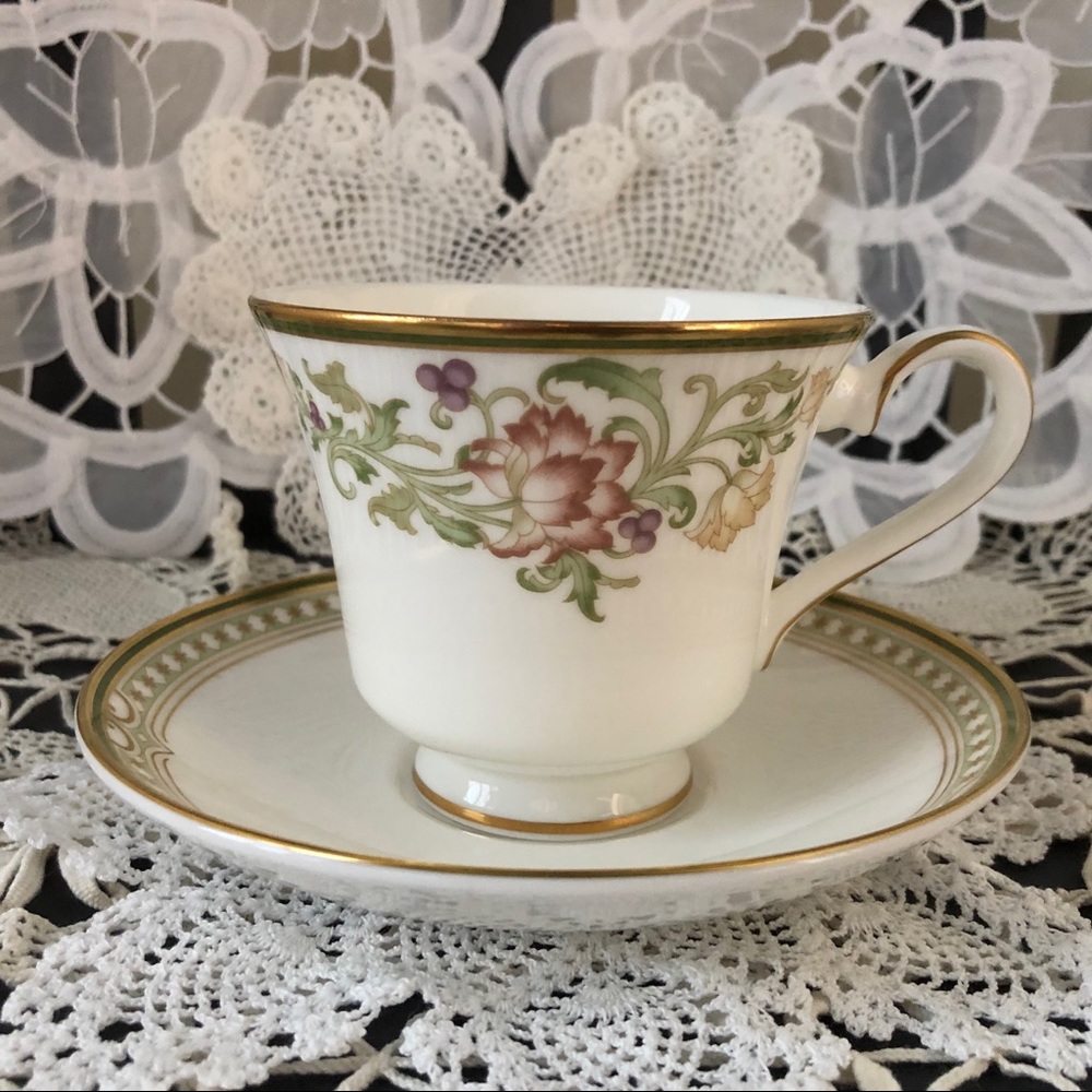Royal Doulton Lichfield Teacup & Saucer